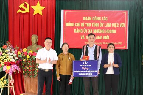 Bí thư Tỉnh ủy Kon Tum làm việc tại Đảng ủy xã Mường Hoong và thôn Làng mới
